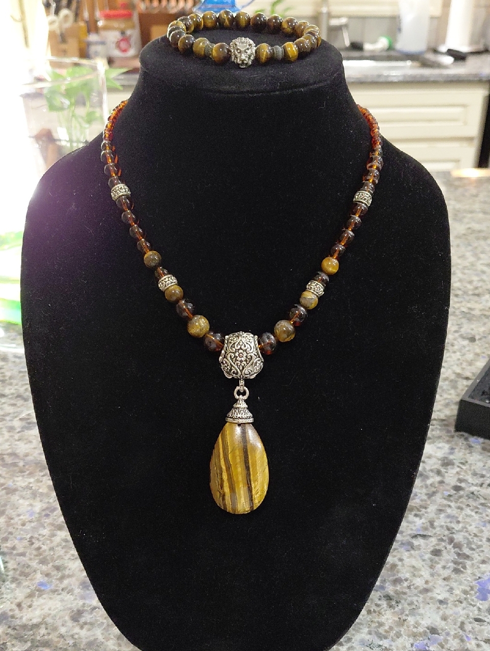 Tiger's Eye Teardrop Pendant Necklace and Bracelet Set . 18in+4in Extender......